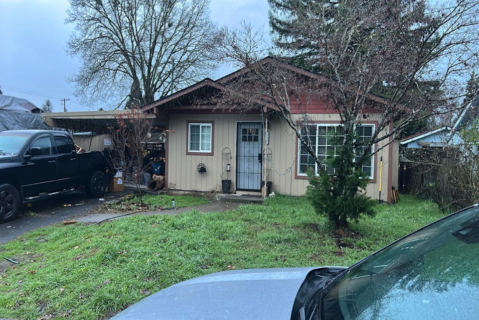 718 SW Westholm Ave Grants Pass, OR 97526, Josephine County