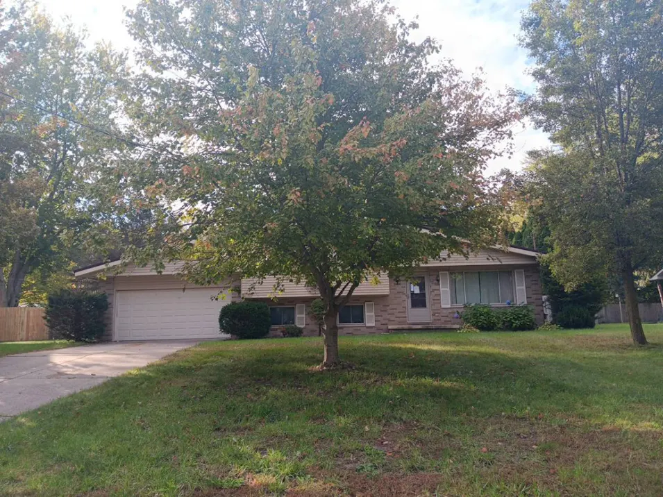 9817 Kessler Dr Saginaw, MI 48609, Saginaw County