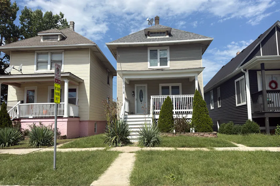 7518 W 57th Place Summit, IL 60501, Cook County