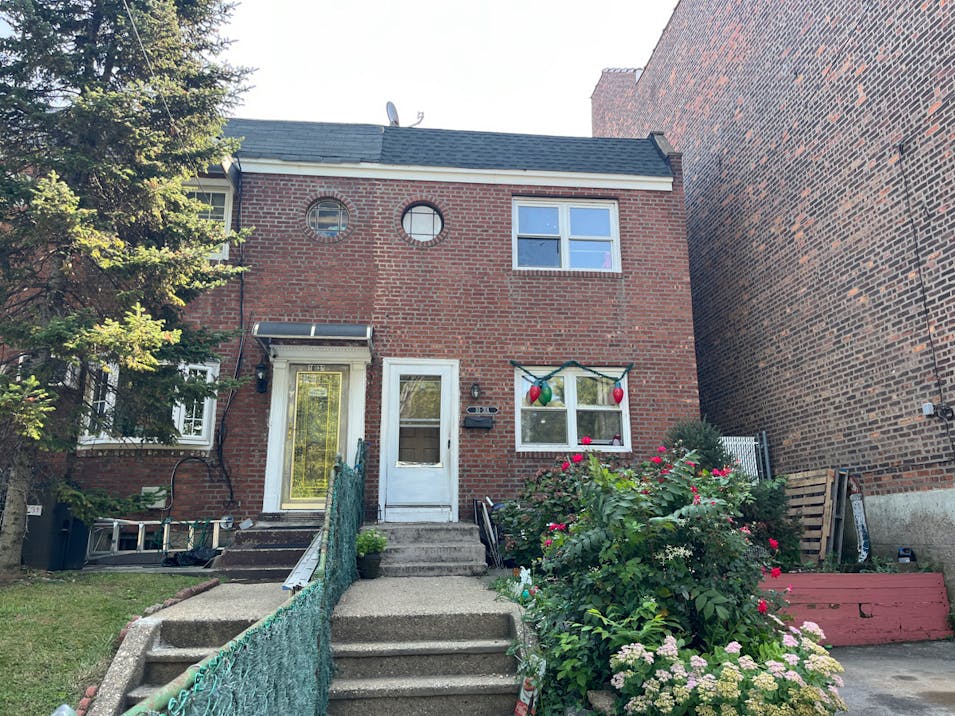 10-31a 115th Street College Point, NY 11356, Queens County