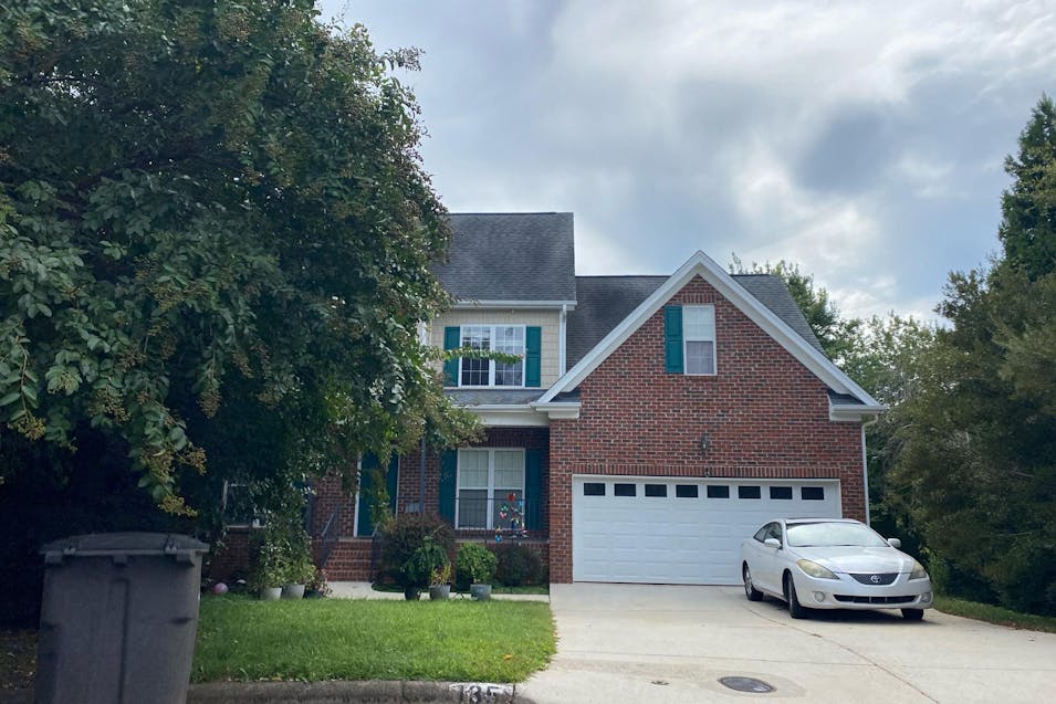 135 Cross Gate Court Winston Salem, NC 27106, Forsyth County