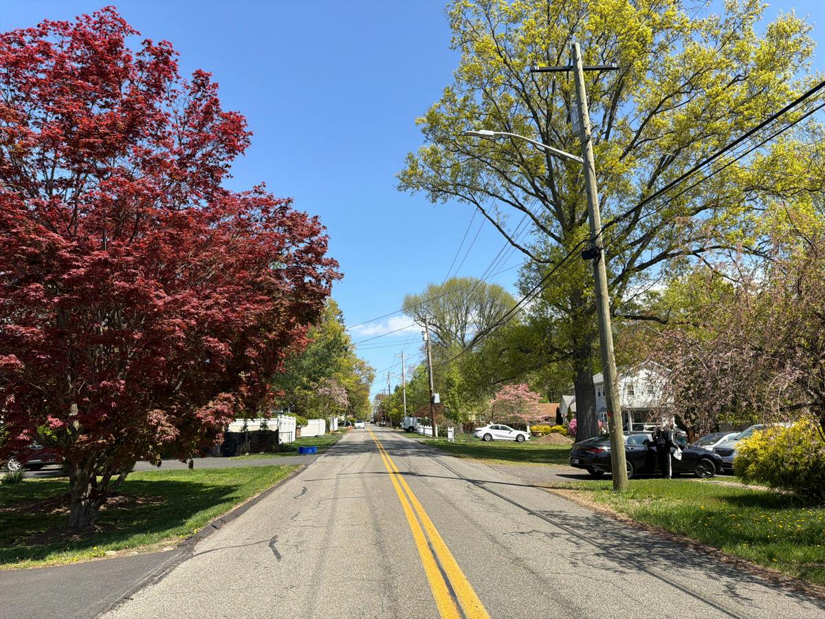 Massachusetts Ave, Congers, NY 10920