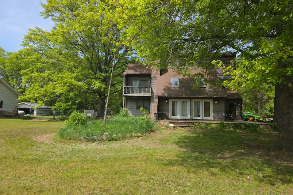 4796 Apache Trl Columbiaville, MI 48421, Lapeer County