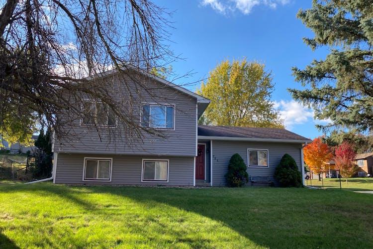 721 3rd Ave NE Byron, MN 55920, Olmsted County