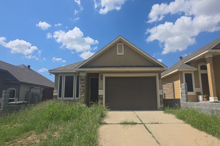 5712 Saint Iada St Laredo, TX 78046, Webb County