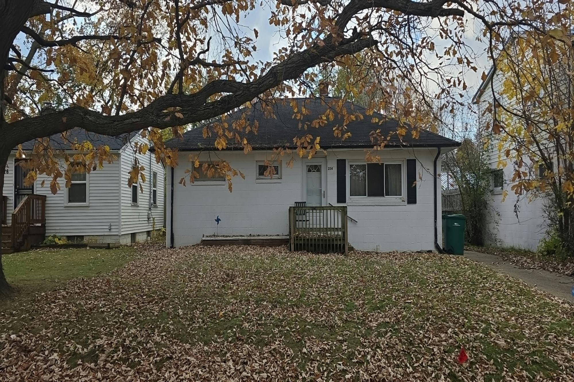 Devonshire St, Ypsilanti, MI 48198