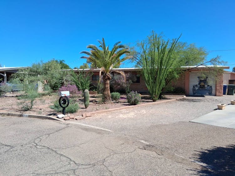 2750 N Cerrito Cir Tucson, AZ 85719, Pima County