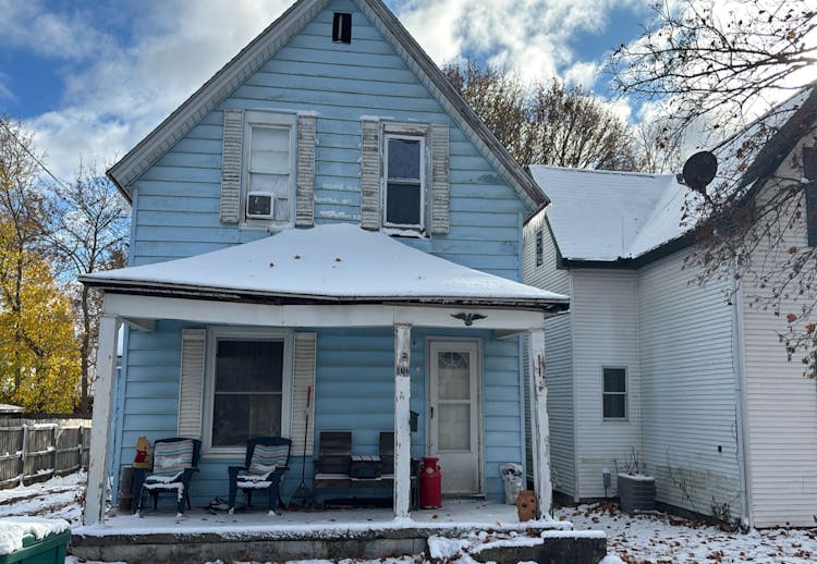 106 North St Yale, MI 48097, St. Clair County