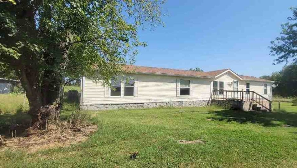 7271 E Hubbard Rd Ponca City, OK 74604, Kay County