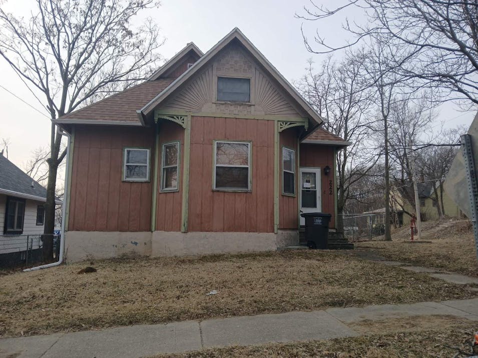 222 College Ave Des Moines, IA 50314, Polk County