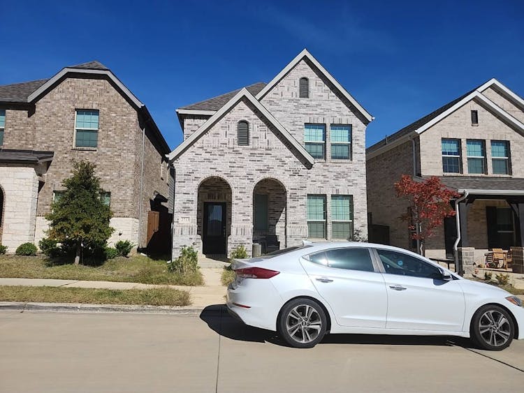 2713 Acadia Drive Corinth, TX 76210, Denton County