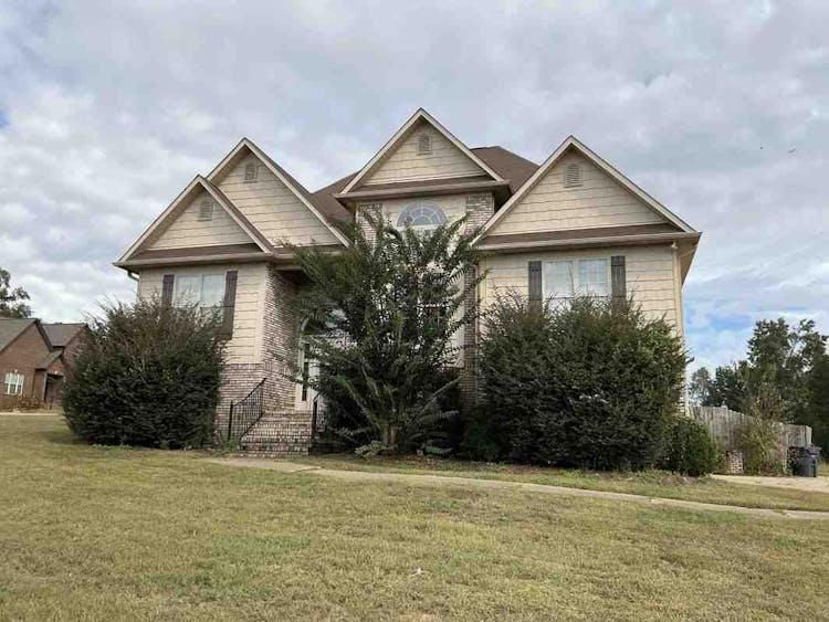 205 Madison Lane Odenville, AL 35120, St. Clair County