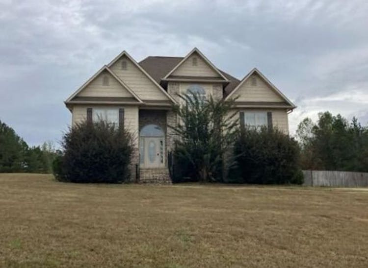 205 Madison Lane Odenville, AL 35120, St. Clair County