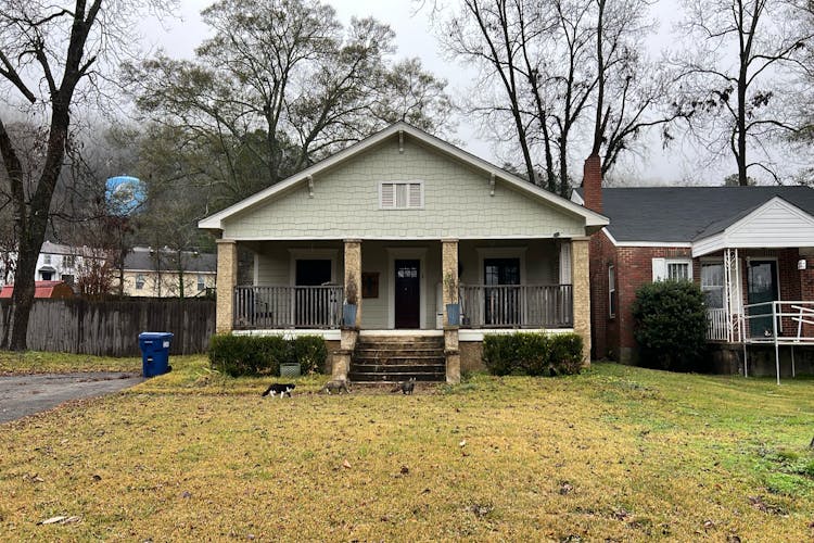 208 5th Ave E Oneonta, AL 35121, Blount County