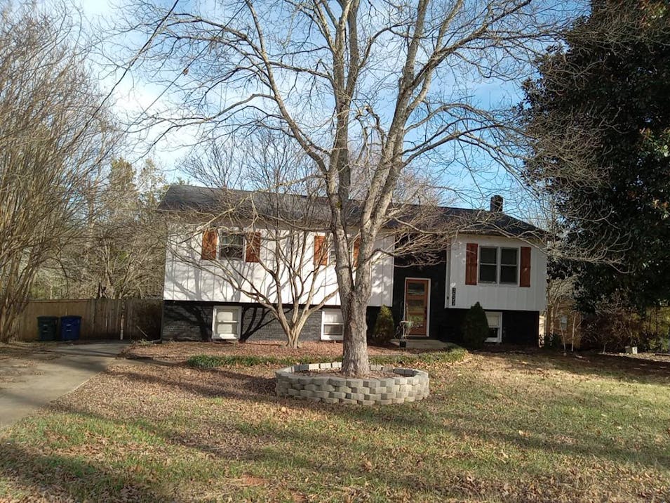 3822 Newhall Dr Nw Conover, NC 28613, Catawba County