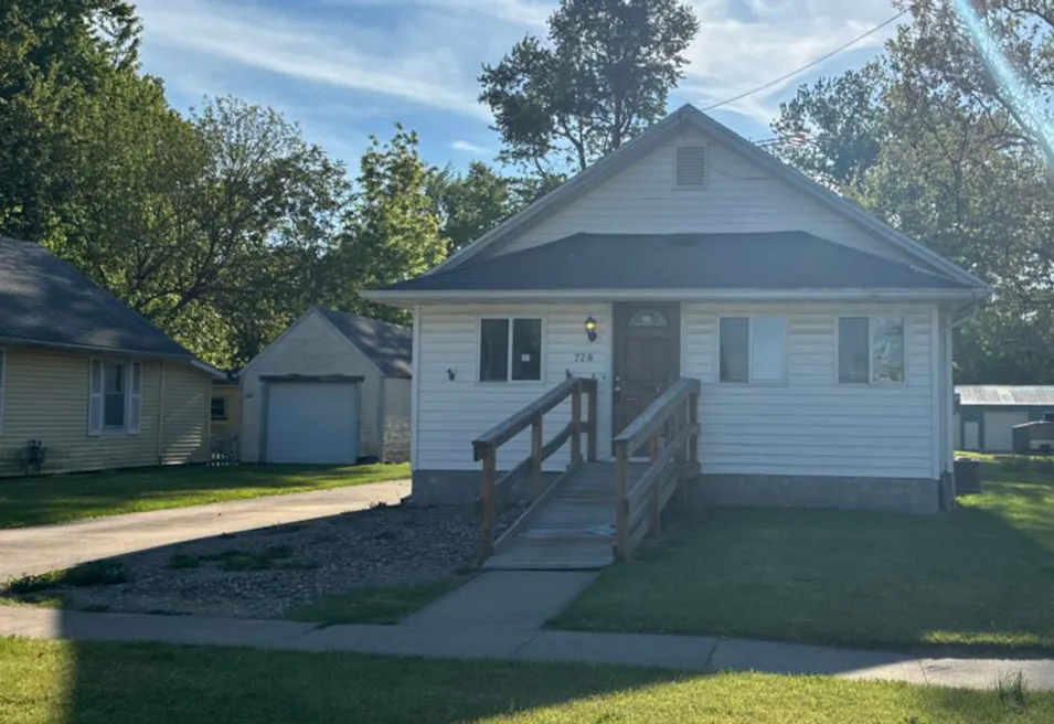 728 N. Pearl Street Macomb, IL 61455, McDonough County