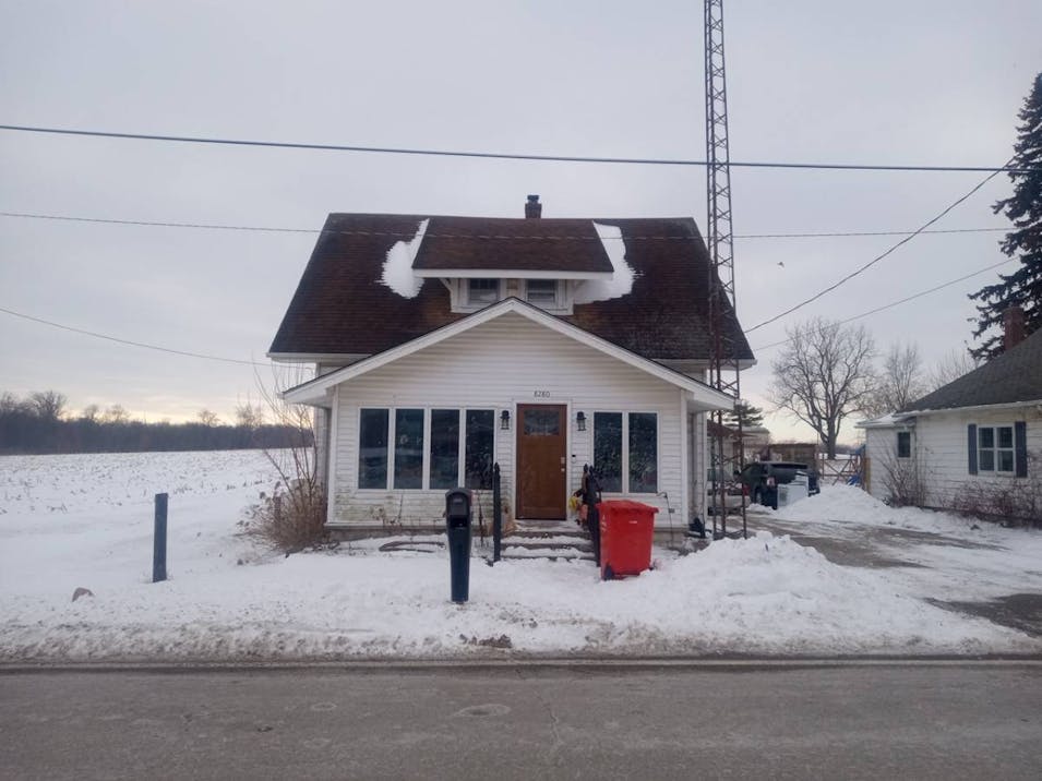 8280 E State Road 16 Twelve Mile, IN 46988-9594, Cass County