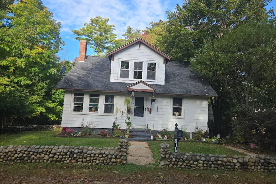 23 Dodge Street Rochester, NH 03867, Strafford County
