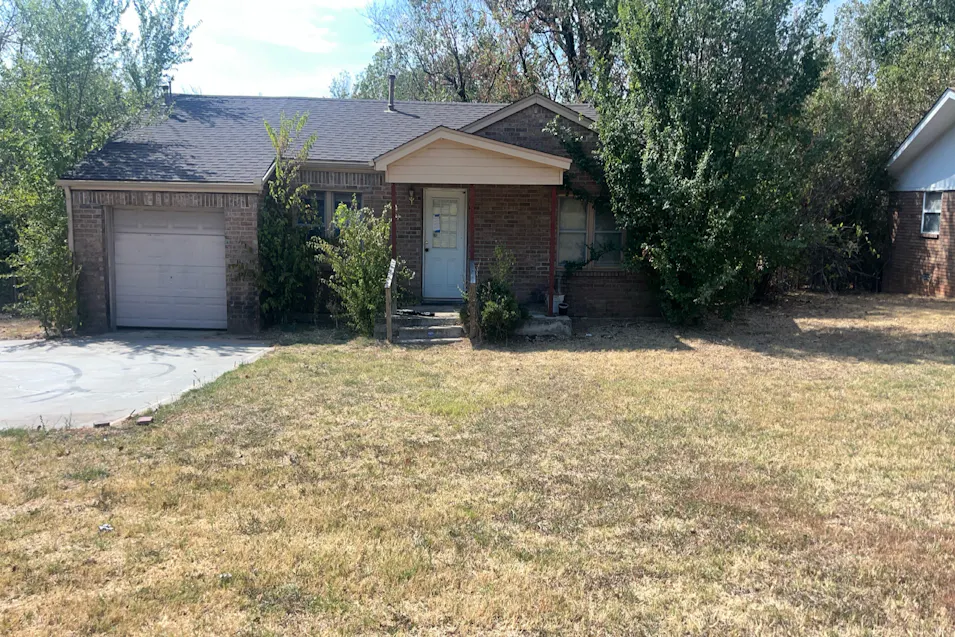 831 S Choctaw Rd Choctaw, OK 73020, Oklahoma County