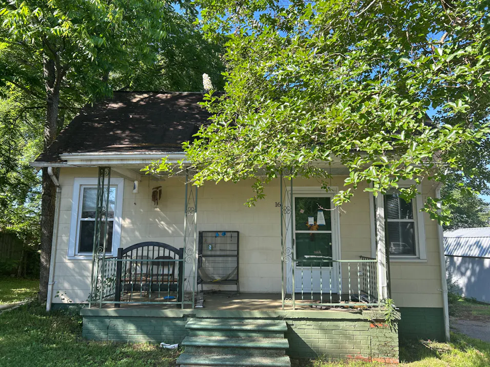 16 Walnut St Startex, SC 29377, Spartanburg County