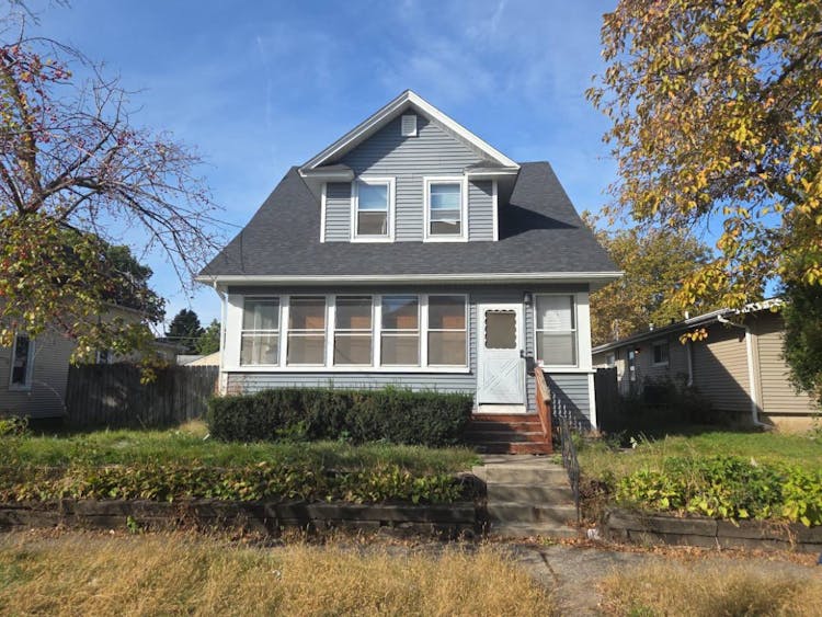 1841 2nd Street Moline, IL 61265, Rock Island County