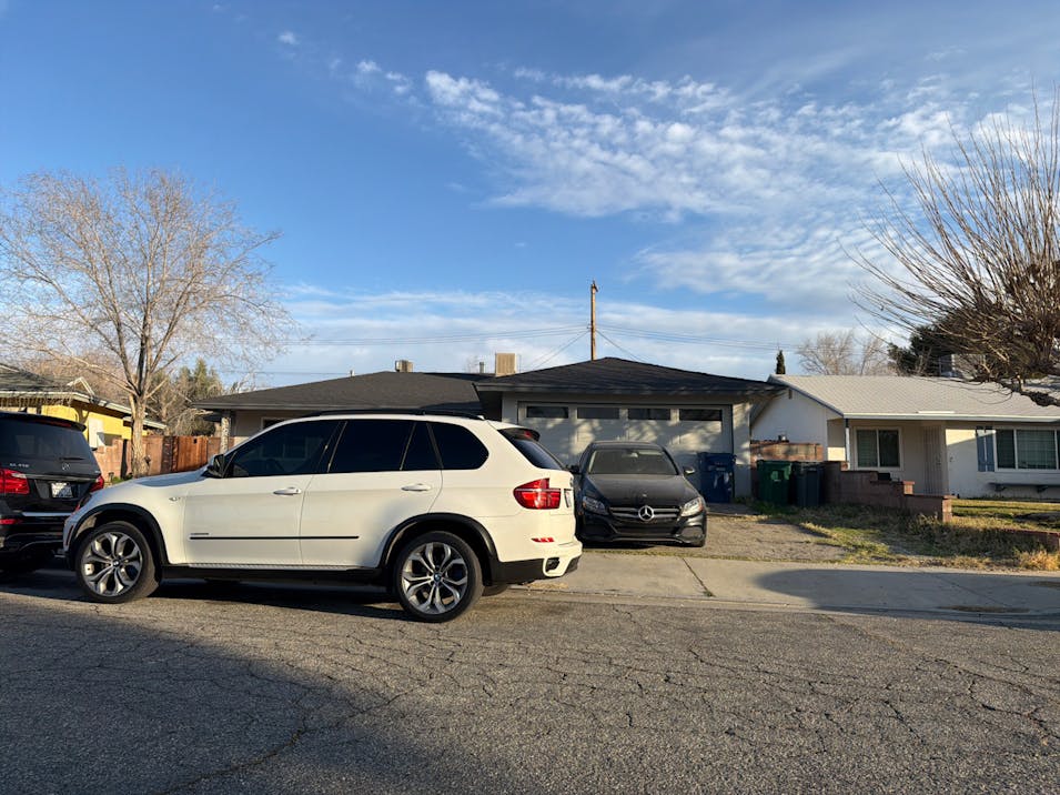 611 E Ovington St Lancaster, CA 93535, Los Angeles County