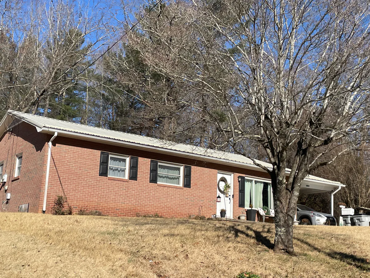 Guildwood Pl, Hudson, NC 28638