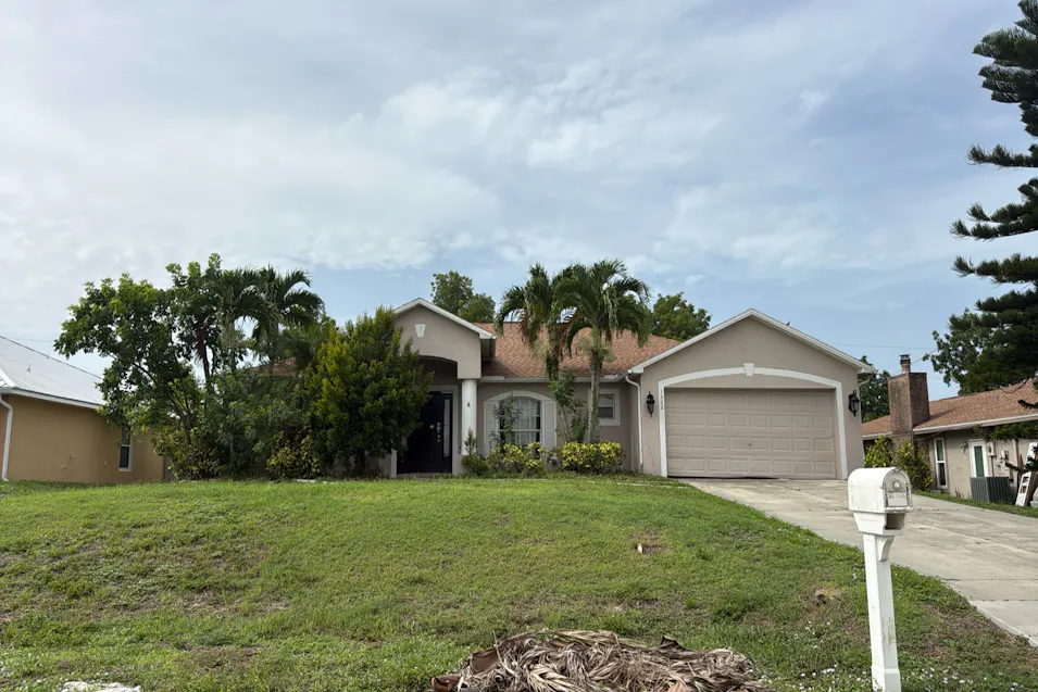 1502 NE 11th Terr Cape Coral, FL 33909, Lee County