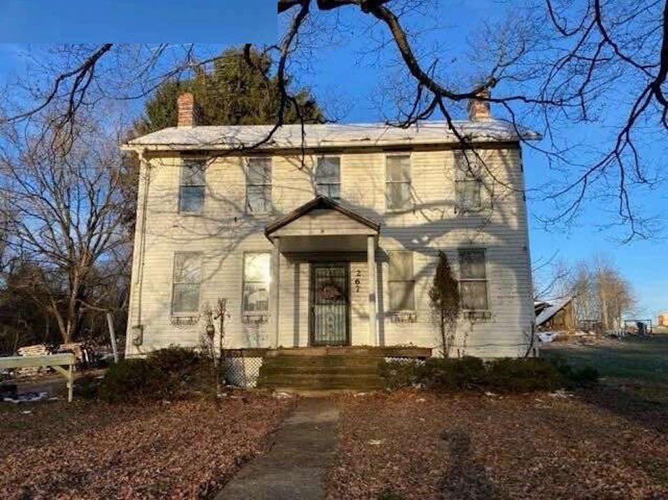 267 E Riverside Rd East Millsboro, PA 15433, Fayette County