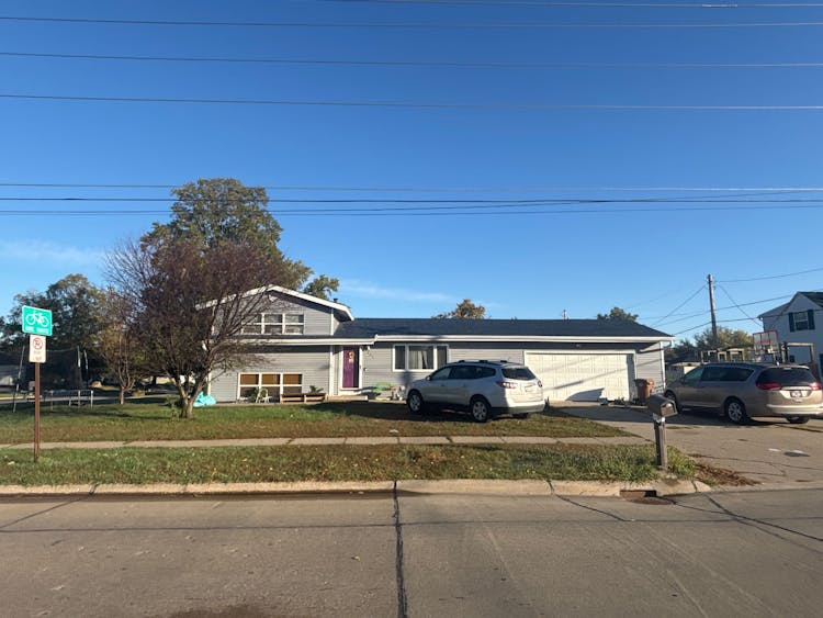 407 11th Ave Grinnell, IA 50112, Poweshiek County