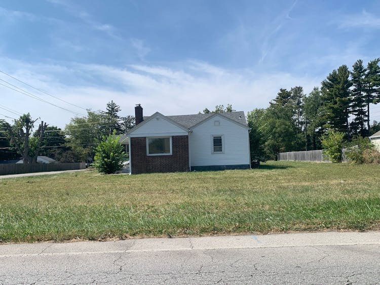 96 S High School Rd Indianapolis, IN 46241-1110, Marion County
