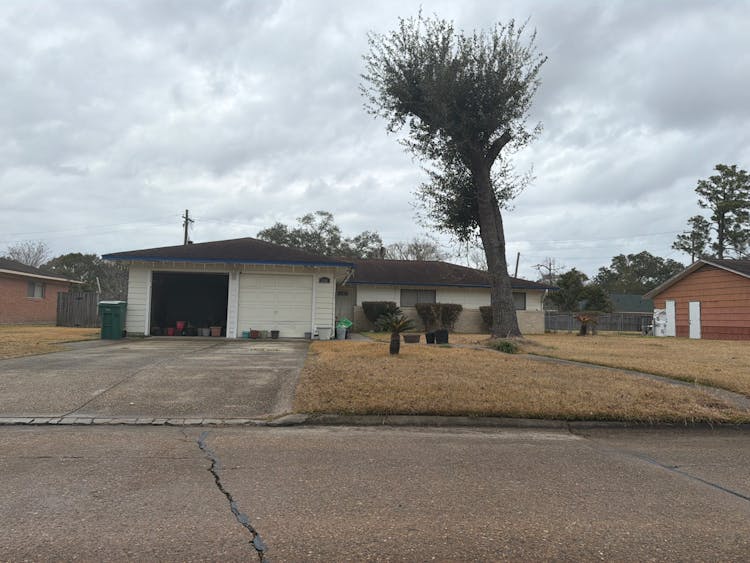 2108 Link Ave Orange, TX 77630, Orange County