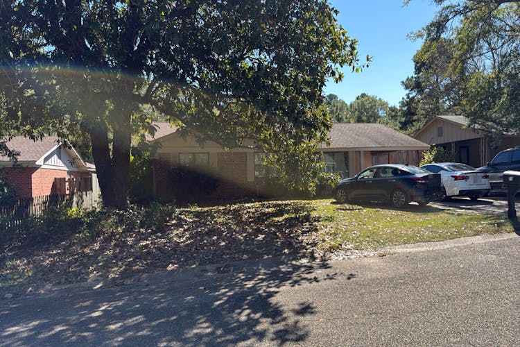 710 S Gaywood Ave Columbus, MS 39702, Lowndes County