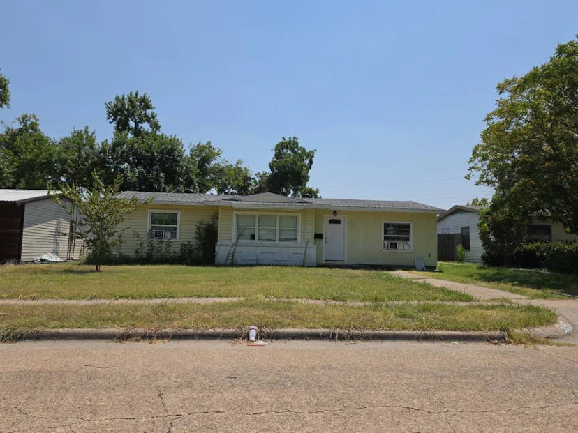 11812 Abston Ln