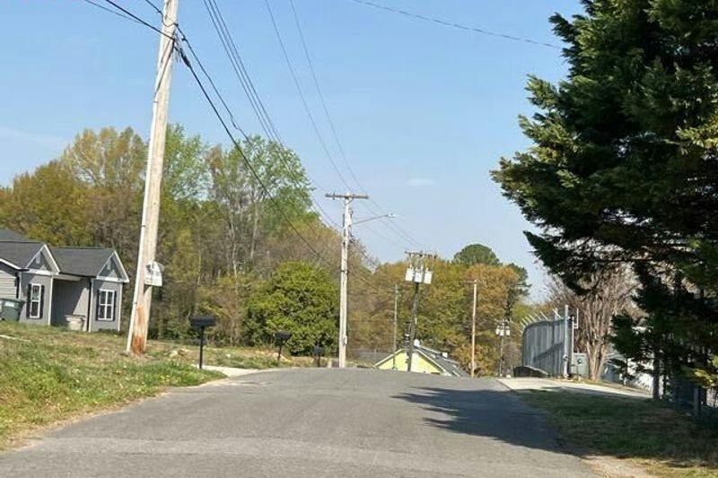 Scruggs St, Gastonia, NC 28052