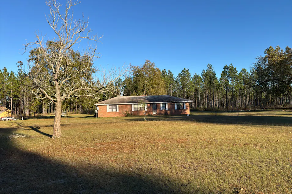 6229 S County Rd 95 Gordon, AL 36343, Houston County