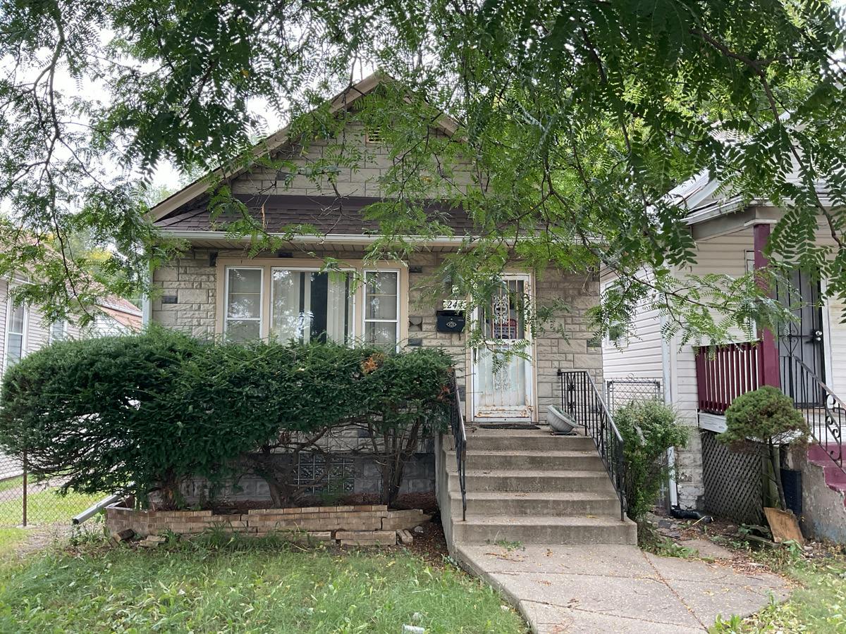 111th St, Chicago, IL 60628