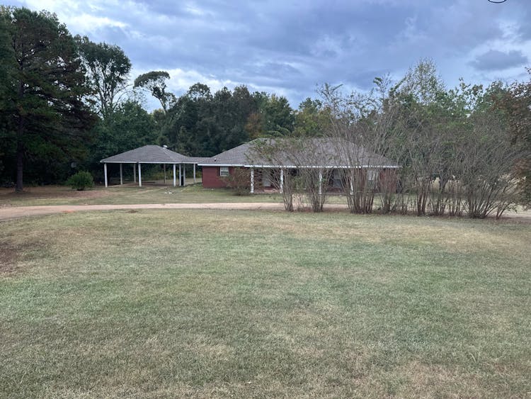 621 County Road 16 Valley Grande, AL 36701, Dallas County