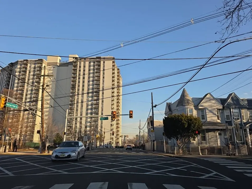 100 Manhattan Ave Union City, NJ 07087, Hudson County