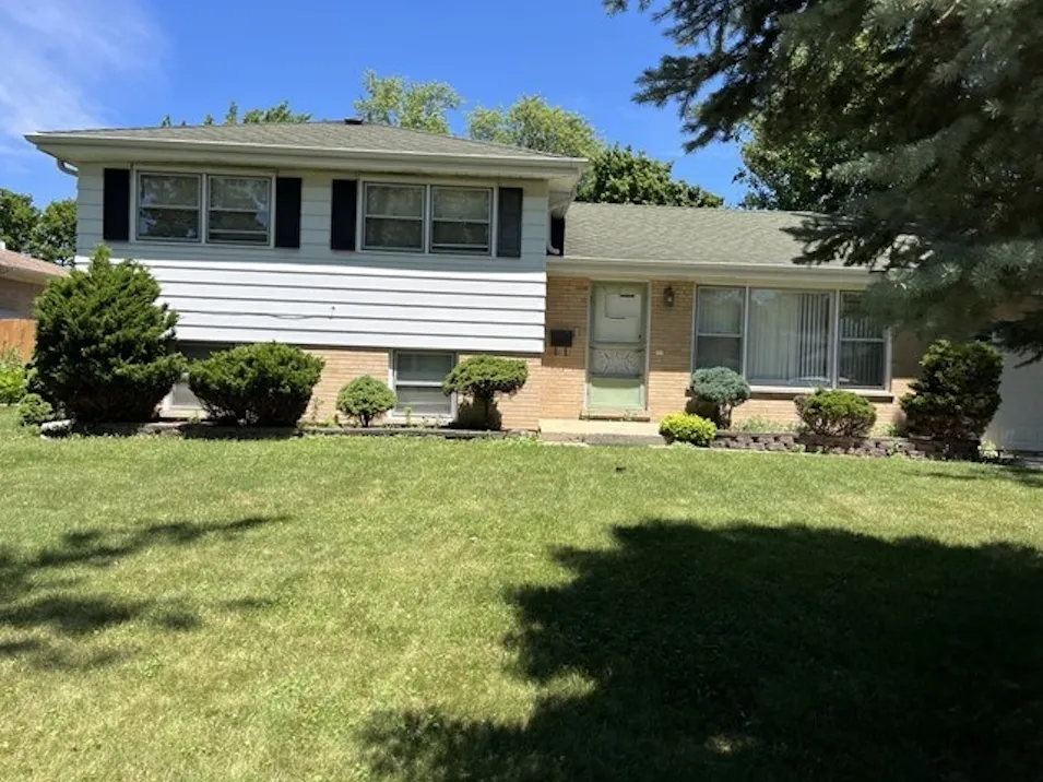 1602 W Willow Ln Mt Prospect, IL 60056, Cook County