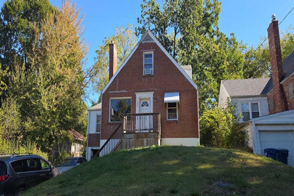 126 S Barat Ave Saint Louis, MO 63135, St. Louis County