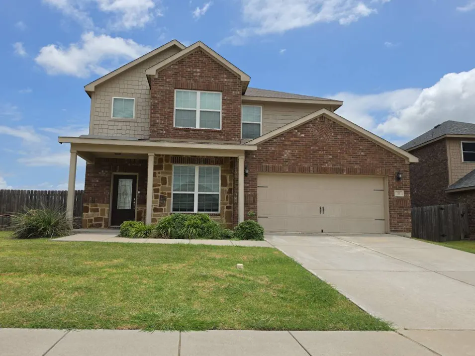 20 Heron Dr Sanger, TX 76266, Denton County