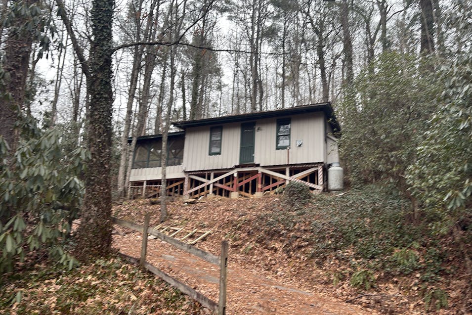 828 Hickory Hill Rd Highlands, NC 28741, Macon County