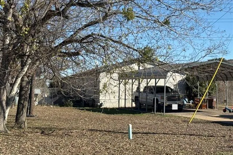 Carver St, Lockhart, TX 78644 #1