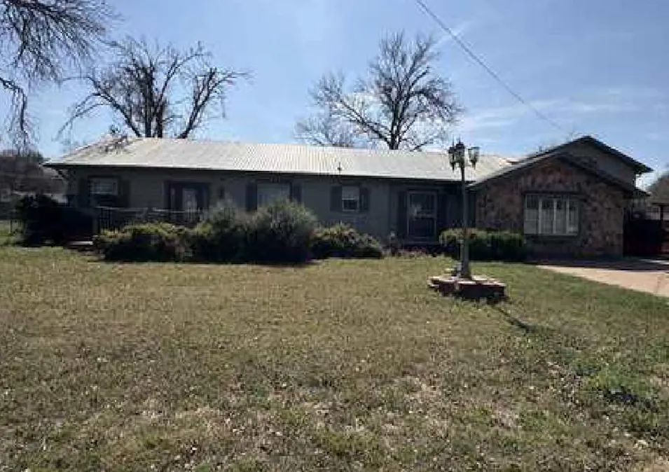 1305 W Elliott St Breckenridge, TX 76424, Shackelford County