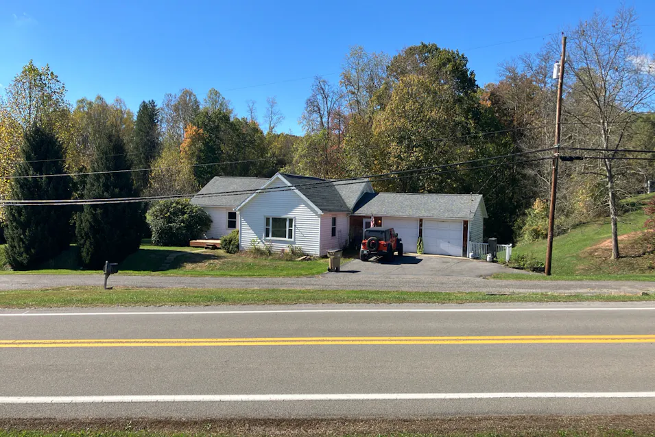 643 Old Mill Rd Weston, WV 26452, Lewis County