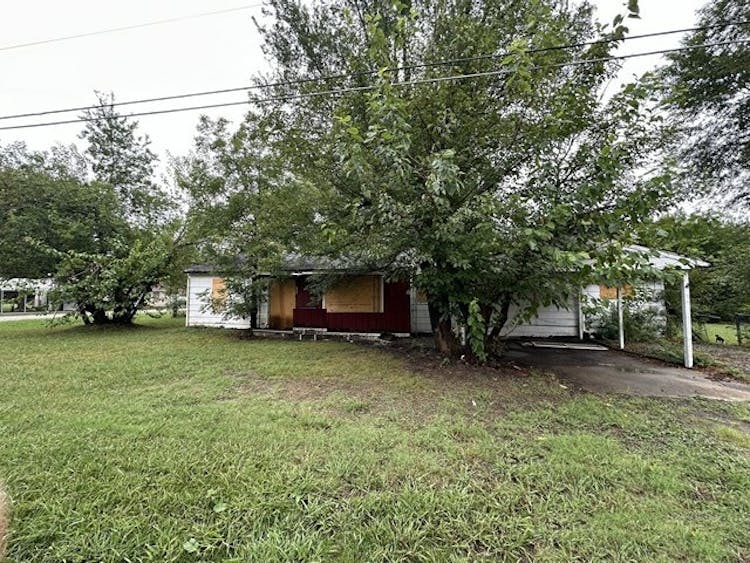 340 S Spruce St Kellyville, OK 74039, Creek County