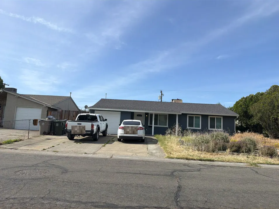 1932 Bowling Green Dr Sacramento, CA 95815, Sacramento County