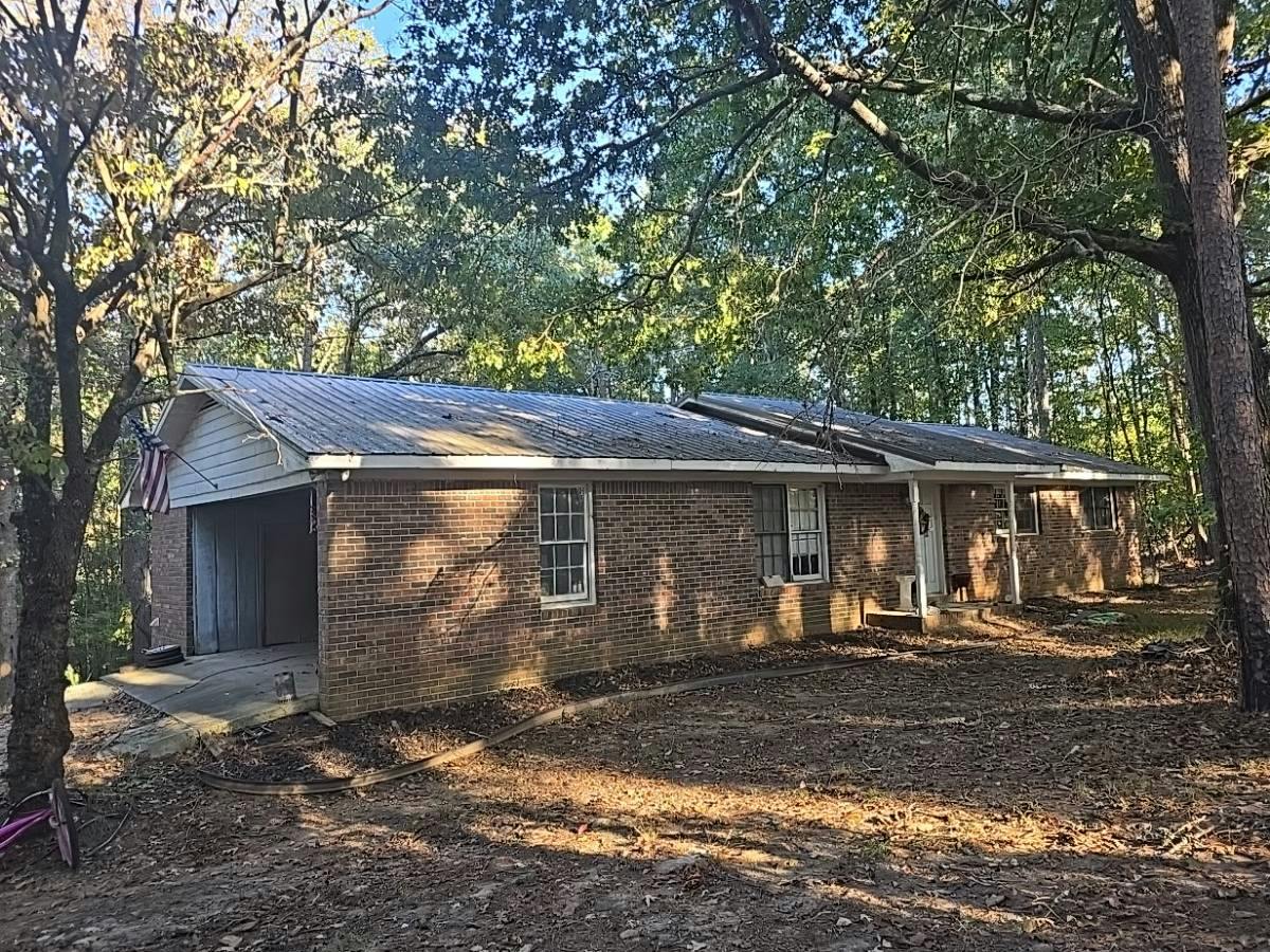 Georgia Highway 100 , Tallapoosa, GA 30176