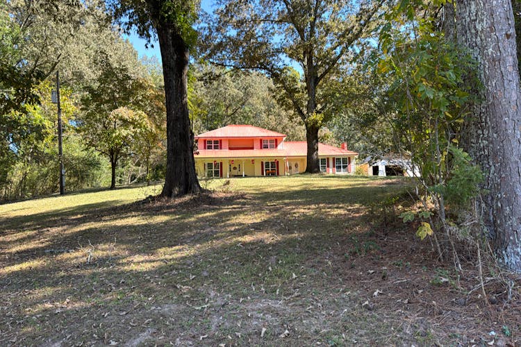 352 County Road 111 Killen, AL 35645, Lauderdale County